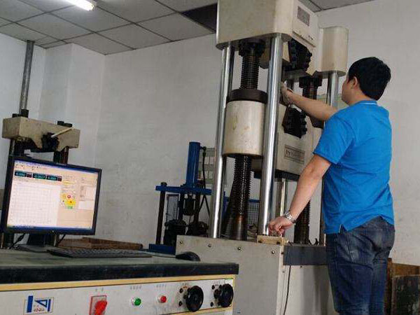 鋼材理化實(shí)驗室圖一